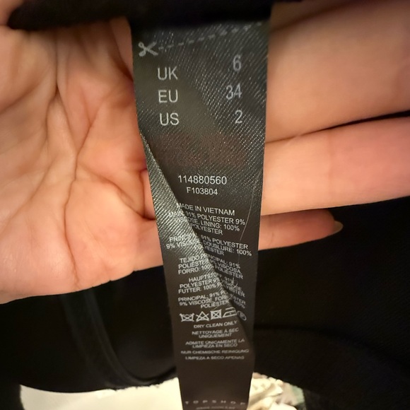 TOPSHOP - Oversized Knit Blazer in Black - Picture 6 of 6